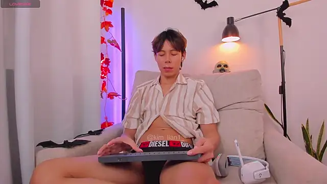 kim lian21 online show from October 20, 2:21 pm