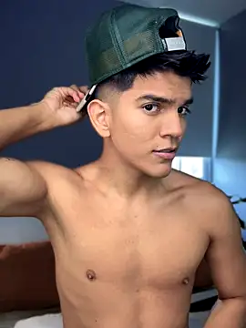 santiago 01 online show from September 14, 8:11 pm