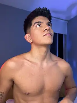 santiago 01 online show from September 24, 12:32 am