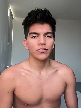 santiago 01 online show from December 18, 10:02 pm