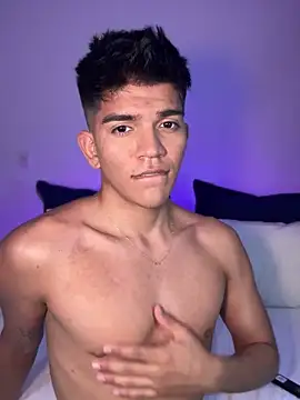 santiago 01 online show from January 12, 12:49 am