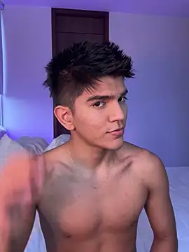 santiago 01 online show from January 5, 10:19 pm