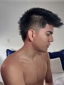 santiago 01 online show from February 18, 2:16 pm