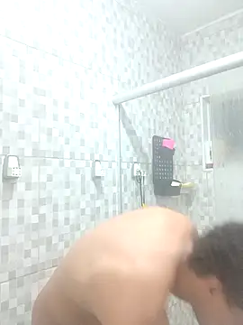 Nicolaskribeiro online show from October 18, 10:37 pm