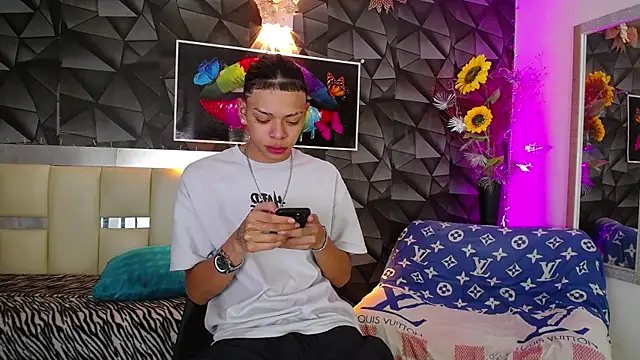 Harry jhonsson online show from January 4, 12:37 am