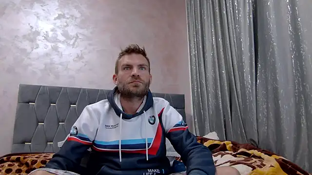 10in deluxe online show from November 21, 7:40 am