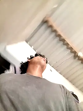 yoryisexi online show from December 3, 3:40 pm