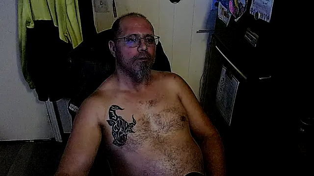 KrazyLegz online show from November 22, 11:48 pm