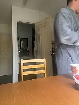 Snapshot of Yourhotboy_42 chatting on February 4, 2:21 pm Yourhotboy 42 online show from February 4, 2:21 pm