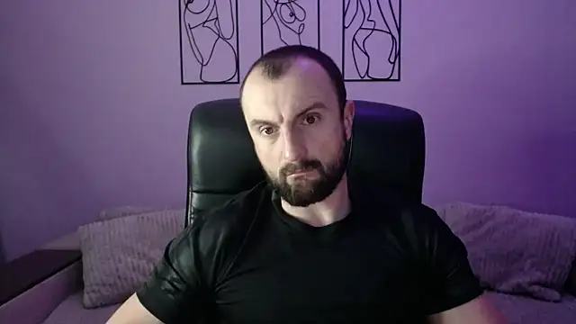 brindlefly6969 online show from February 17, 12:04 pm