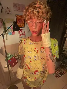 lyamthommpson online show from February 10, 3:55 am