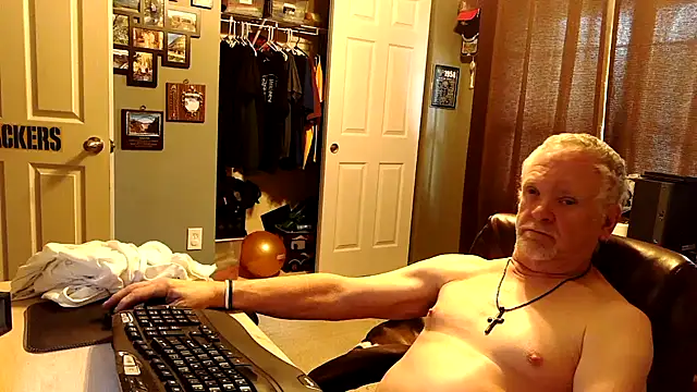 Snapshot of nobledad chatting on October 18, 6:57 pm nobledad online show from October 18, 6:57 pm