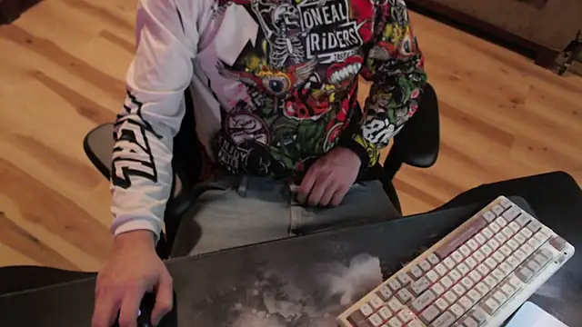 heyitsmeduh online show from May 18, 2:01 pm