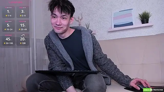 CalvinOwens online show from March 3, 8:12 am