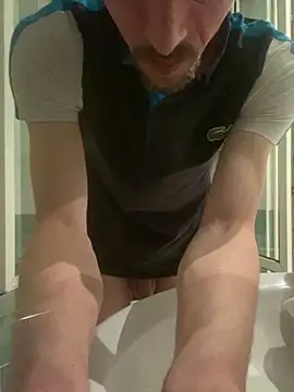 Maxthekid online show from April 20, 11:18 pm