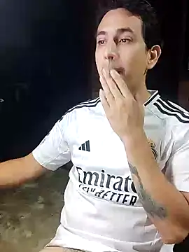 Snapshot of Rejy1992 chatting on January 17, 4:06 am Rejy1992 online show from January 17, 4:06 am