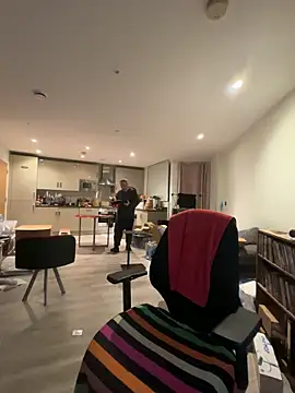 LondonTeffy online show from February 12, 10:05 pm