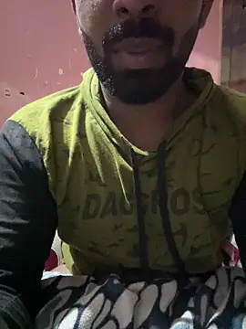 Handsomehunk 4U online show from March 12, 6:00 pm