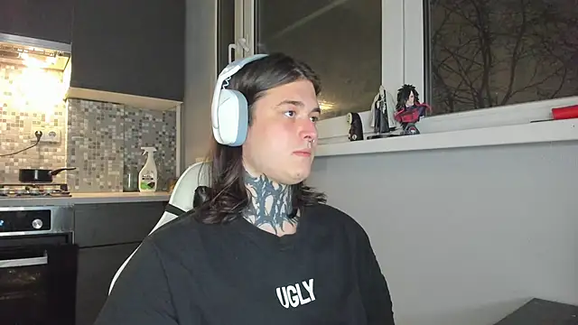  torfin  online show from February 21, 8:49 pm