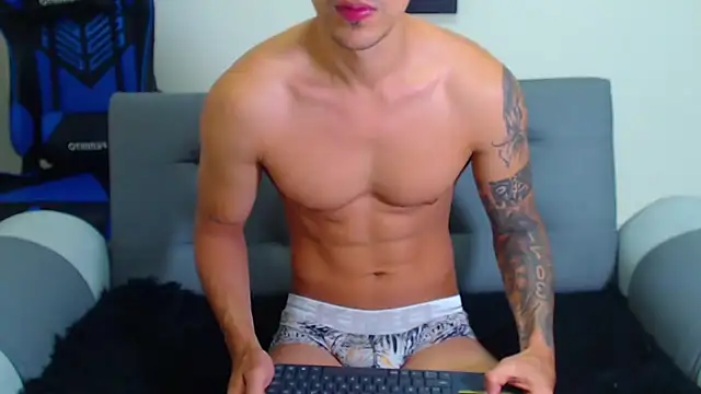 Tristan-bm online show from February 1, 2:45 pm