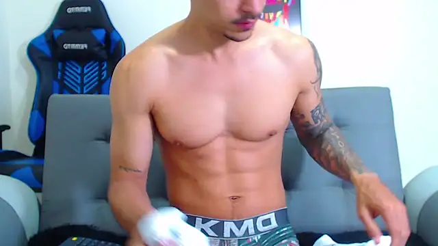 Tristan-bm online show from December 15, 4:04 pm