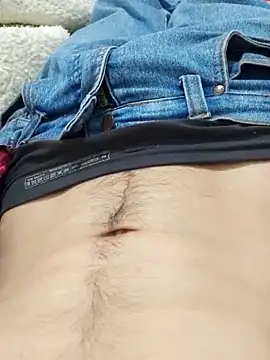 Adee21e online show from November 10, 9:31 pm