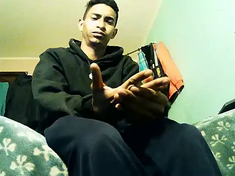 Snapshot of andrescaraballo chatting on October 14, 4:30 am andrescaraballo online show from October 14, 4:30 am