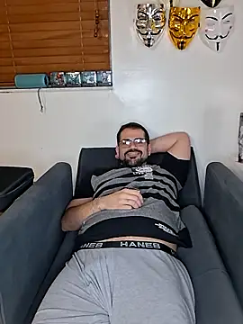 Zander823 online show from February 20, 5:26 am