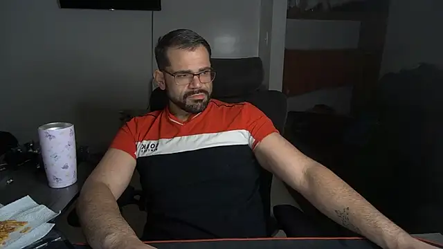 Zander823 online show from March 30, 5:19 am