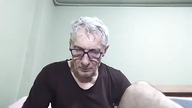 BIGUNCUTHARDCOCK online show from November 1, 1:09 am