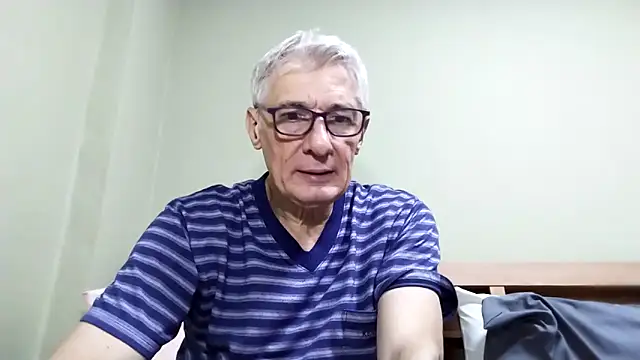 BIGUNCUTHARDCOCK online show from October 28, 1:57 pm