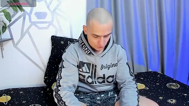 Aron-santoro online show from January 20, 3:15 am