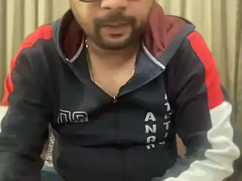 Snapshot of slavekinky001 chatting on January 3, 7:50 pm slavekinky001 online show from January 3, 7:50 pm