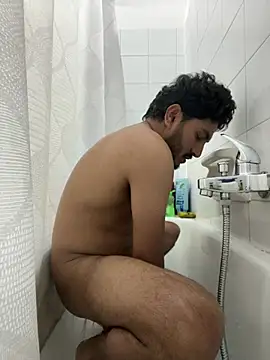 vinzpnr210 online show from January 9, 11:15 am