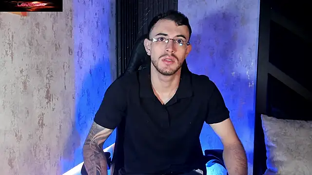 CodyWalkerR online show from July 17, 5:52 pm