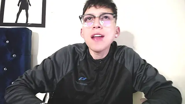 Snapshot of _Thomas_hot_ chatting on September 19, 3:40 am Thomas hot online show from September 19, 3:40 am