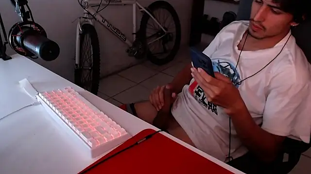 Thieves9 online show from November 11, 8:08 am