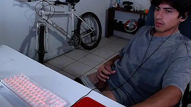 Thieves9 online show from November 4, 7:15 pm