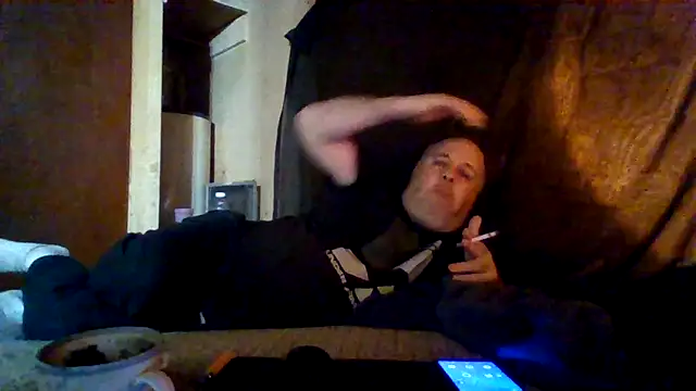 Nightshade7712 online show from December 17, 3:03 am