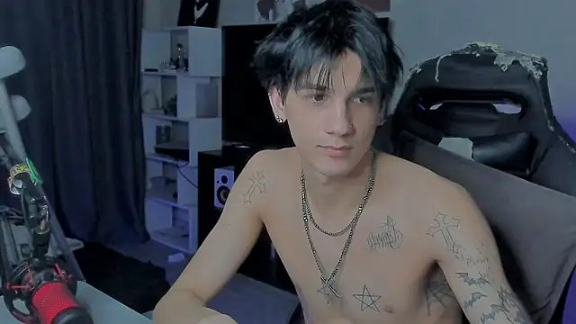 Snapshot of MarkBrowniii chatting on October 12, 8:36 pm MarkBrowniii online show from October 12, 8:36 pm