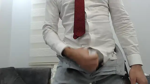 Naughtb0y online show from November 19, 7:36 pm