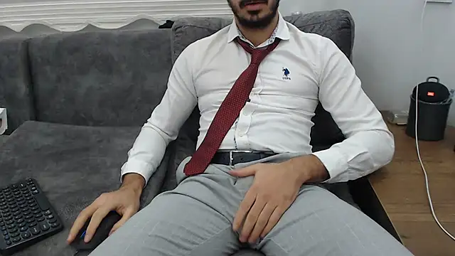 Naughtb0y online show from January 2, 8:57 pm