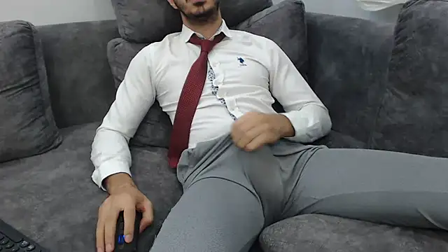 Naughtb0y online show from September 13, 5:58 pm