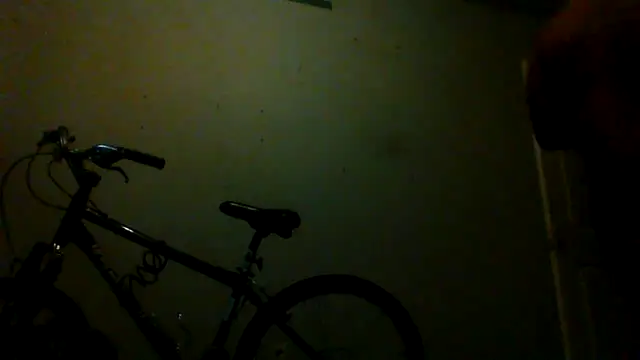 Snapshot of bigdick5157 chatting on October 14, 12:39 am bigdick5157 online show from October 14, 12:39 am
