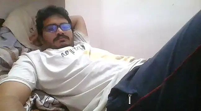 naughtymike0007 online show from December 24, 3:26 pm