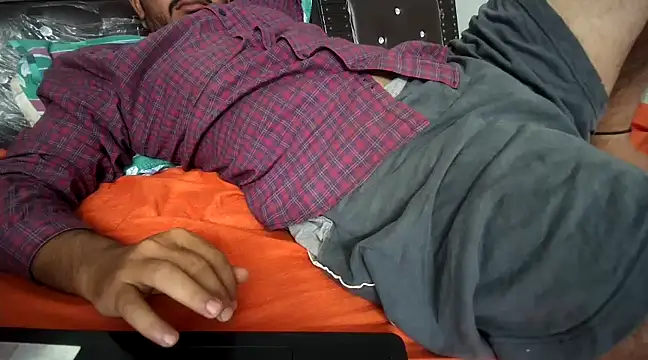 naughtymike0007 online show from January 25, 4:24 pm