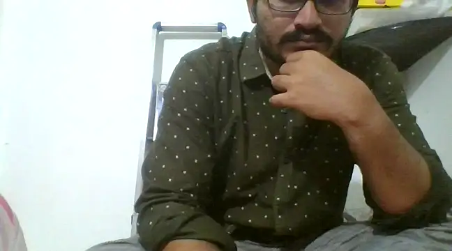 naughtymike0007 online show from December 28, 11:19 am