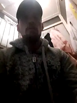 MauricioDutch online show from March 18, 7:28 pm