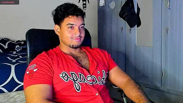 Big furry bear13 online show from March 6, 5:35 am