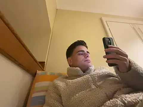 cubalibre02 online show from November 27, 9:18 pm